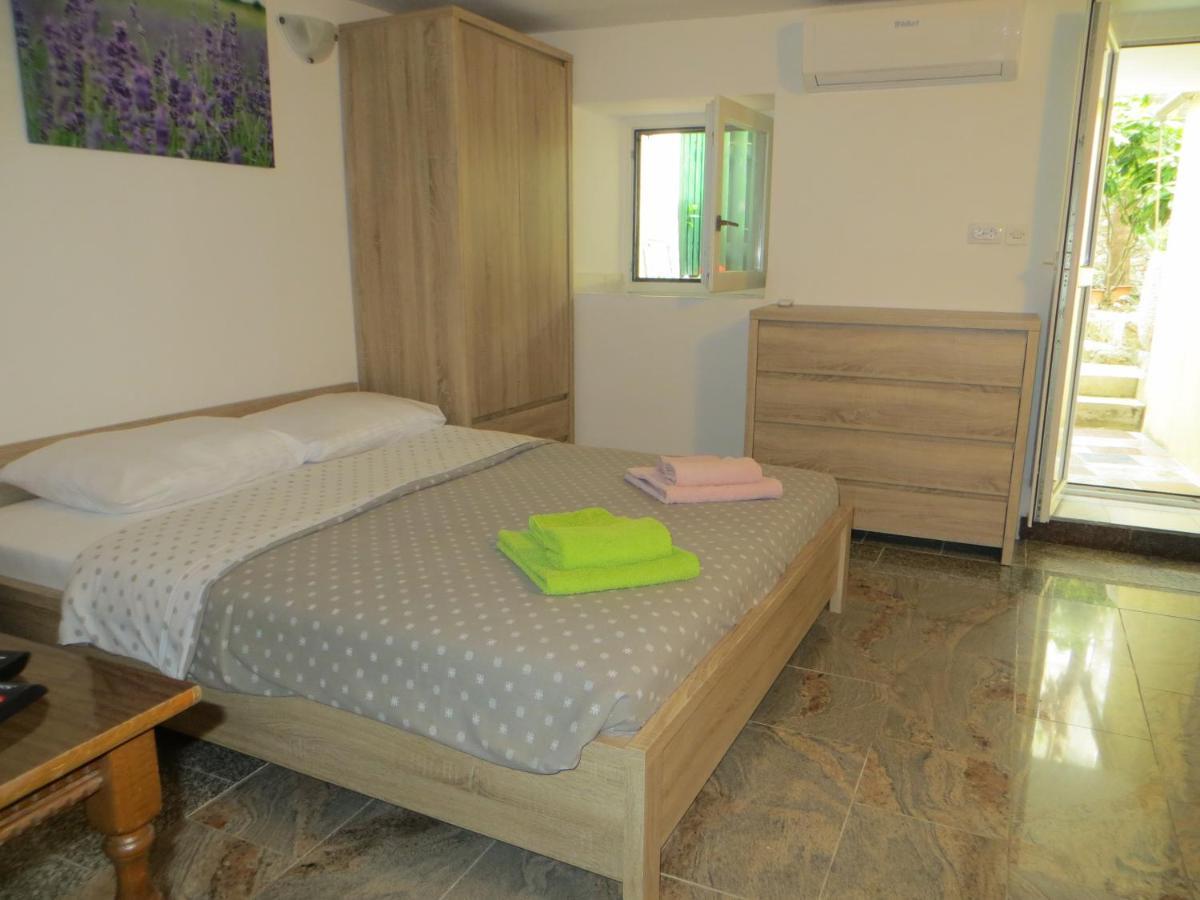Rooms Mario เซรส ภายนอก รูปภาพ