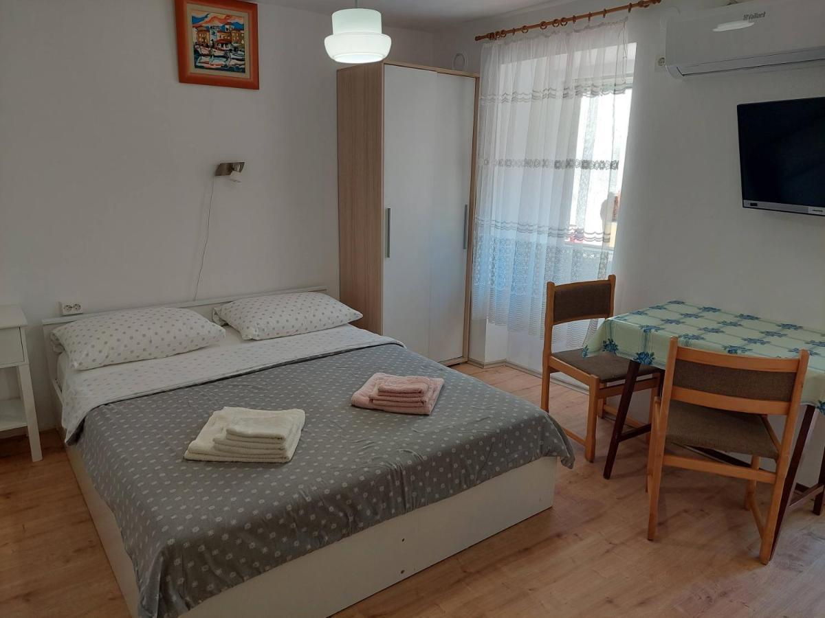 Rooms Mario เซรส ภายนอก รูปภาพ